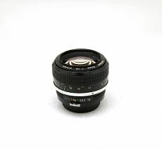 nikon-55mm-f-12-3535