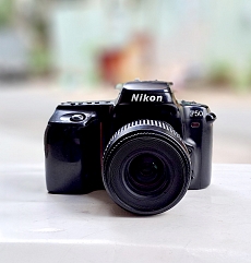 nikon-f50-lens-35-80mm-4-56d-3857